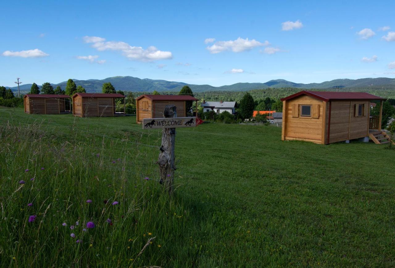 Camp The Sunrise Hill Campingplatz Pivka