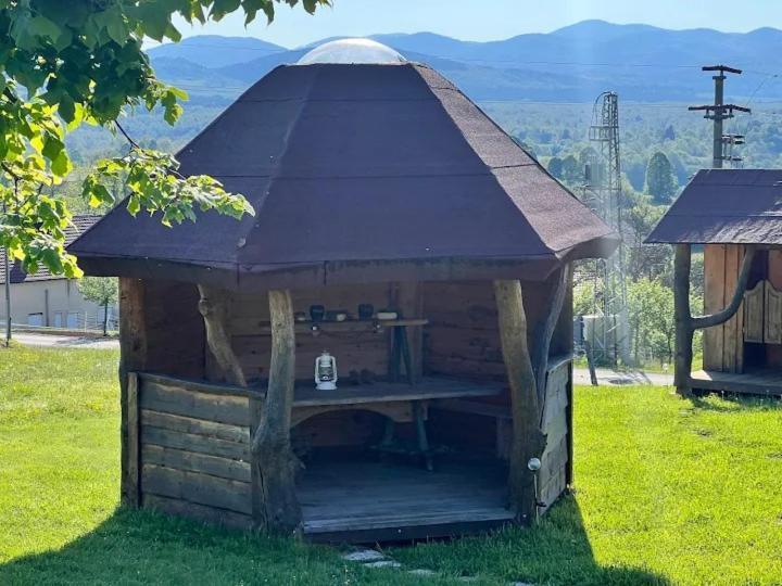 Camp The Sunrise Hill *