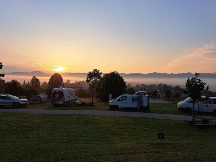 Camp The Sunrise Hill Pivka